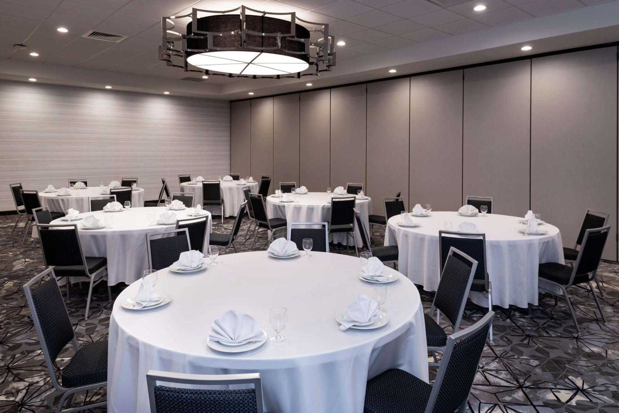 Hilton Garden Inn Columbia Downtown Extérieur photo